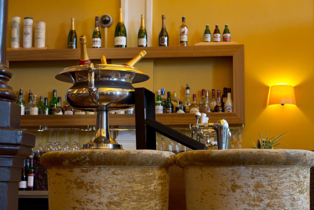Suitehotel Pincoffs Ротердам Екстериор снимка